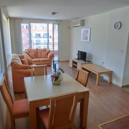 Sea View Panorama On Complex With Pools And Beach, Свети-Влас