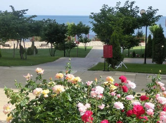Sea View Panorama On Complex With Pools And Beach, Apartment
